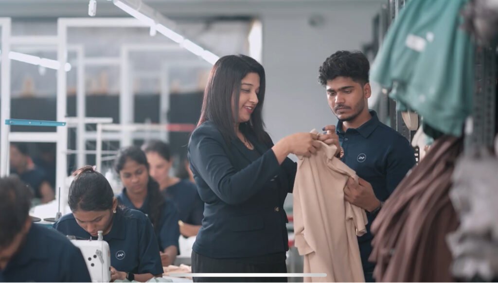 Seamless Clothing Manufacturer